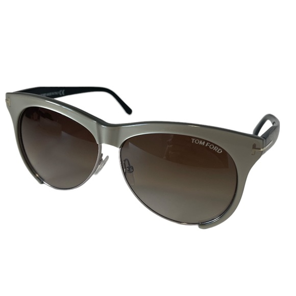 Tom Ford Women’s Sunglasses TF365 Leona Cat Eye Grey Silver Lens Brown Gradient - Picture 1 of 13